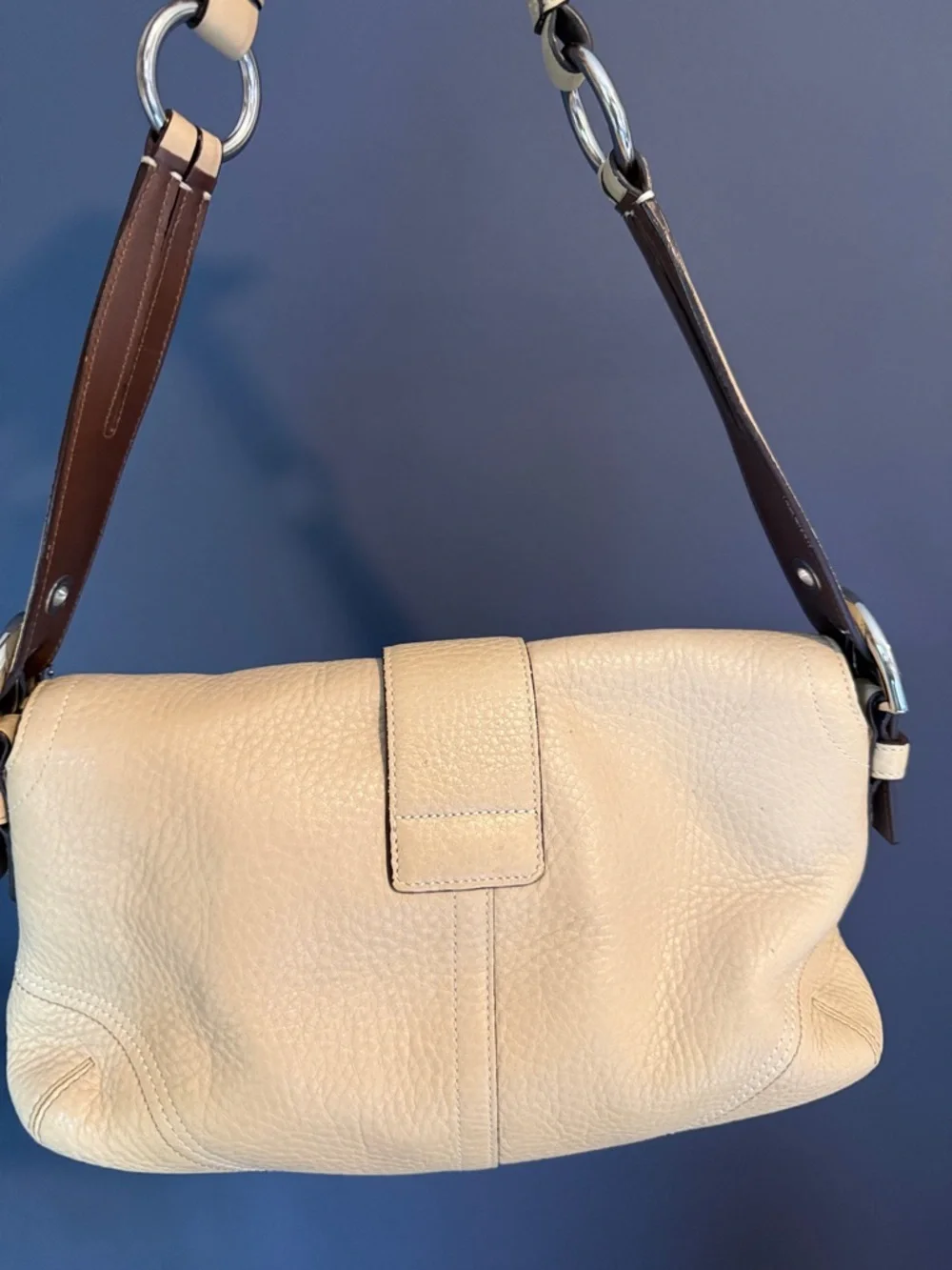 Coach, Women's Pebbled Leather Shoulder Bag in Taupe - Picture 8 of 8